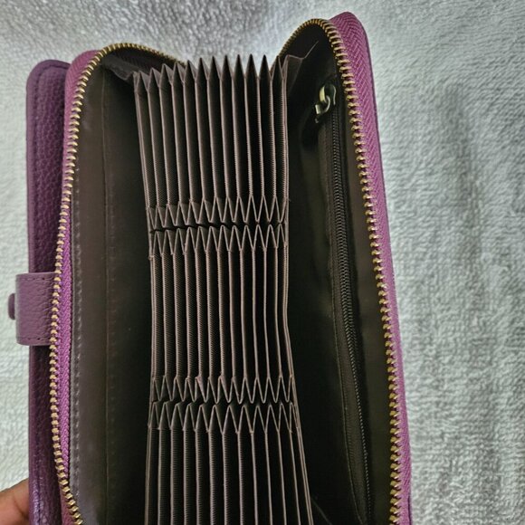 NWOT Purple Card Wallet.. Hilda 30+ Cards!!! - Picture 2 of 14